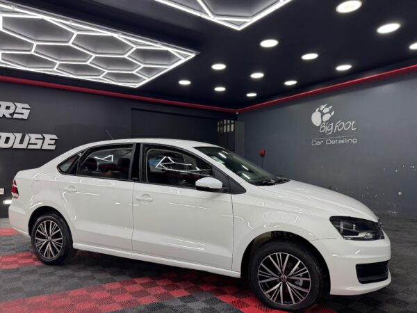 VOLKSWAGEN VENTO  CONFORTLINE  2017 - Image 3