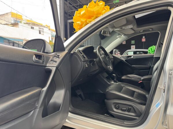 VOLKSWAGEN TIGUAN TRACK & FUN 2011 - Image 5