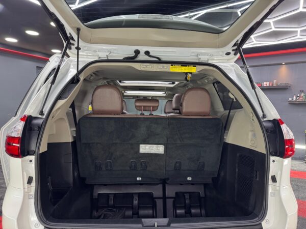 TOYOTA SIENNA LIMITED  2018 - Image 9