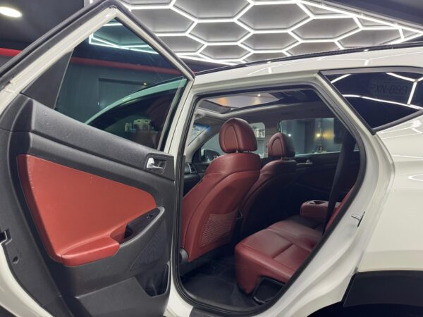 HYUNDAI TUCSON LIMITED TECH NAVI  2018 - Image 7