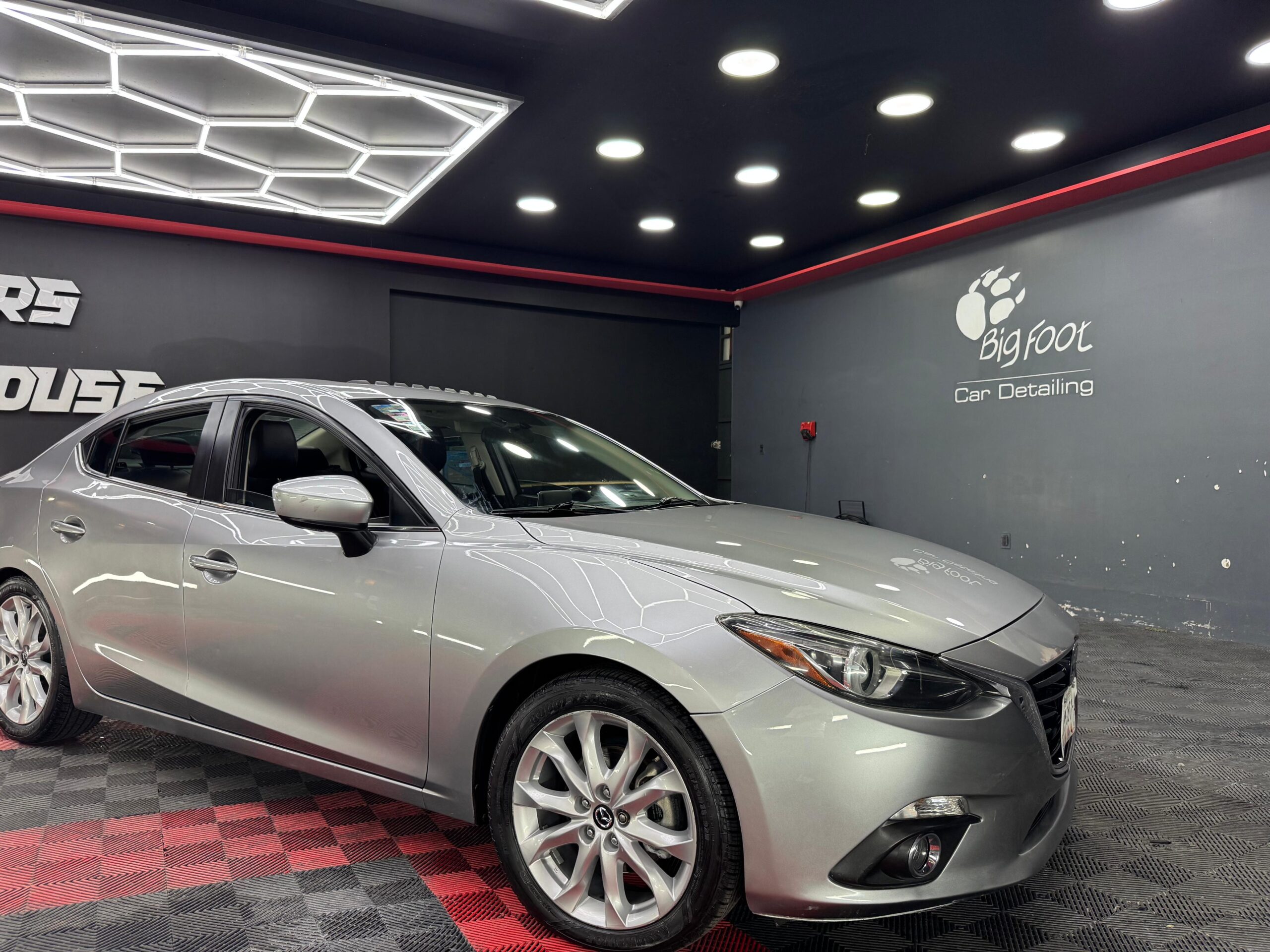 MAZDA 3  S 2015 - Image 1