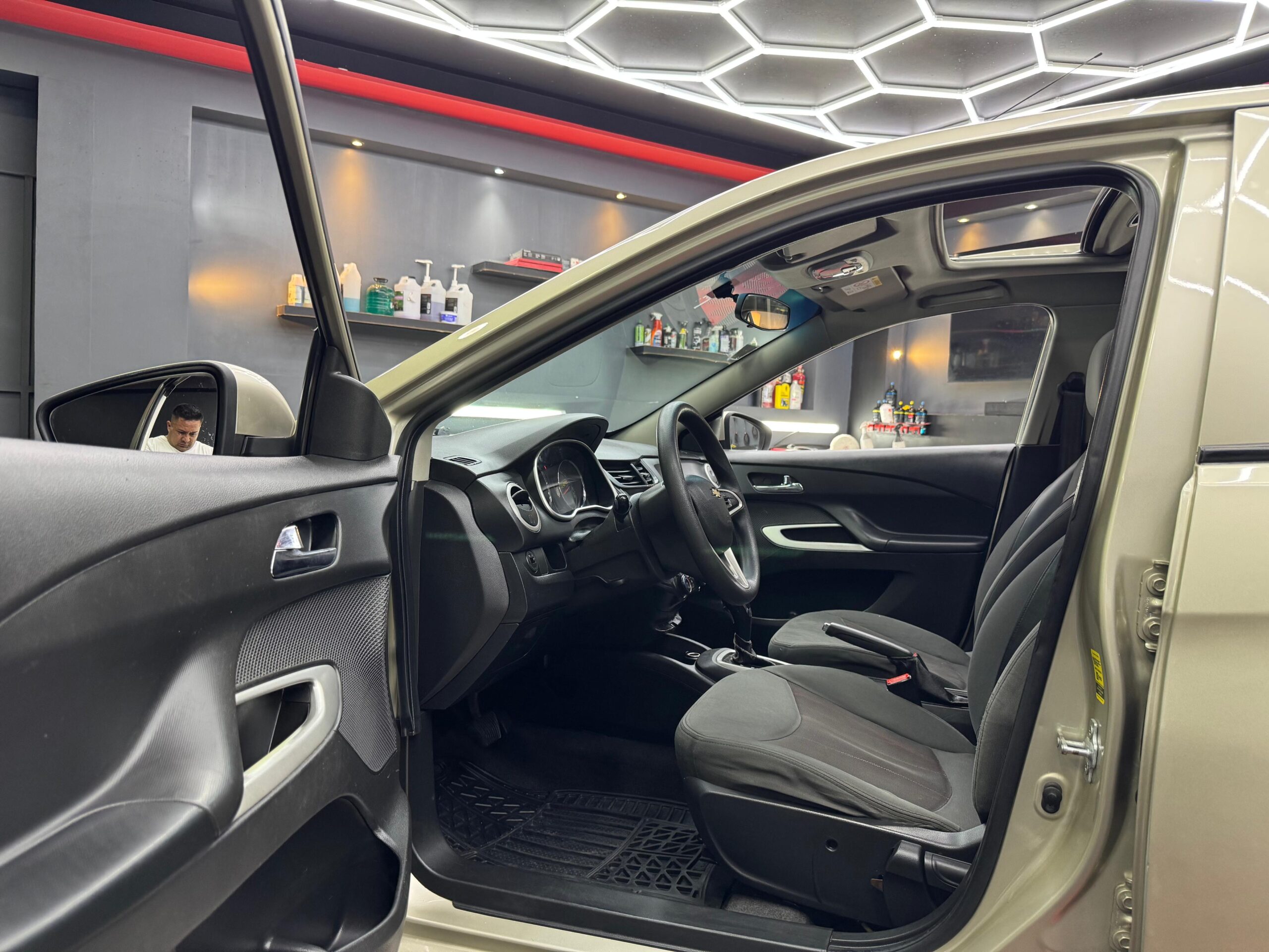 CHEVROLET AVEO F 2018 - Image 5