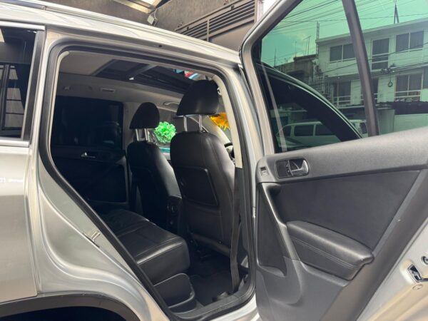 VOLKSWAGEN TIGUAN TRACK & FUN 2011 - Image 8