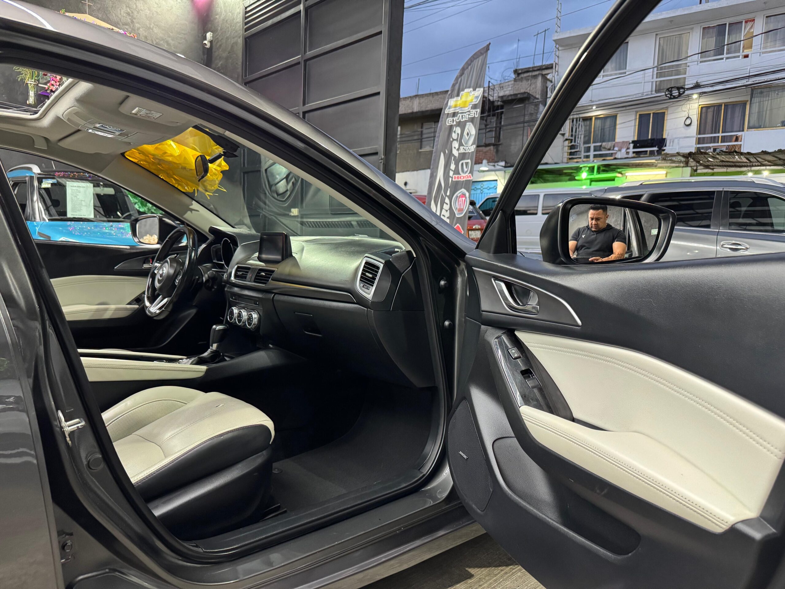 MAZDA3 S GRAND TOURING 2018 - Image 7