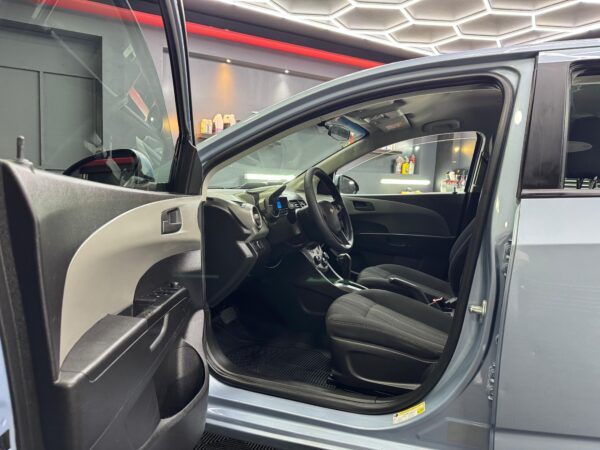 CHEVROLET SONIC LT 2013 - Image 5