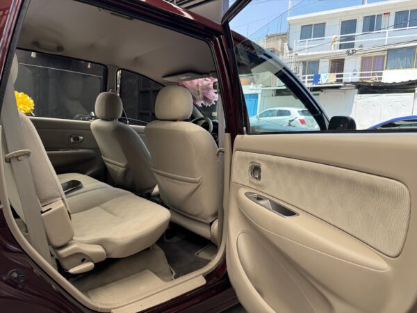 TOYOTA AVANZA PREMIUM  2009 - Image 8