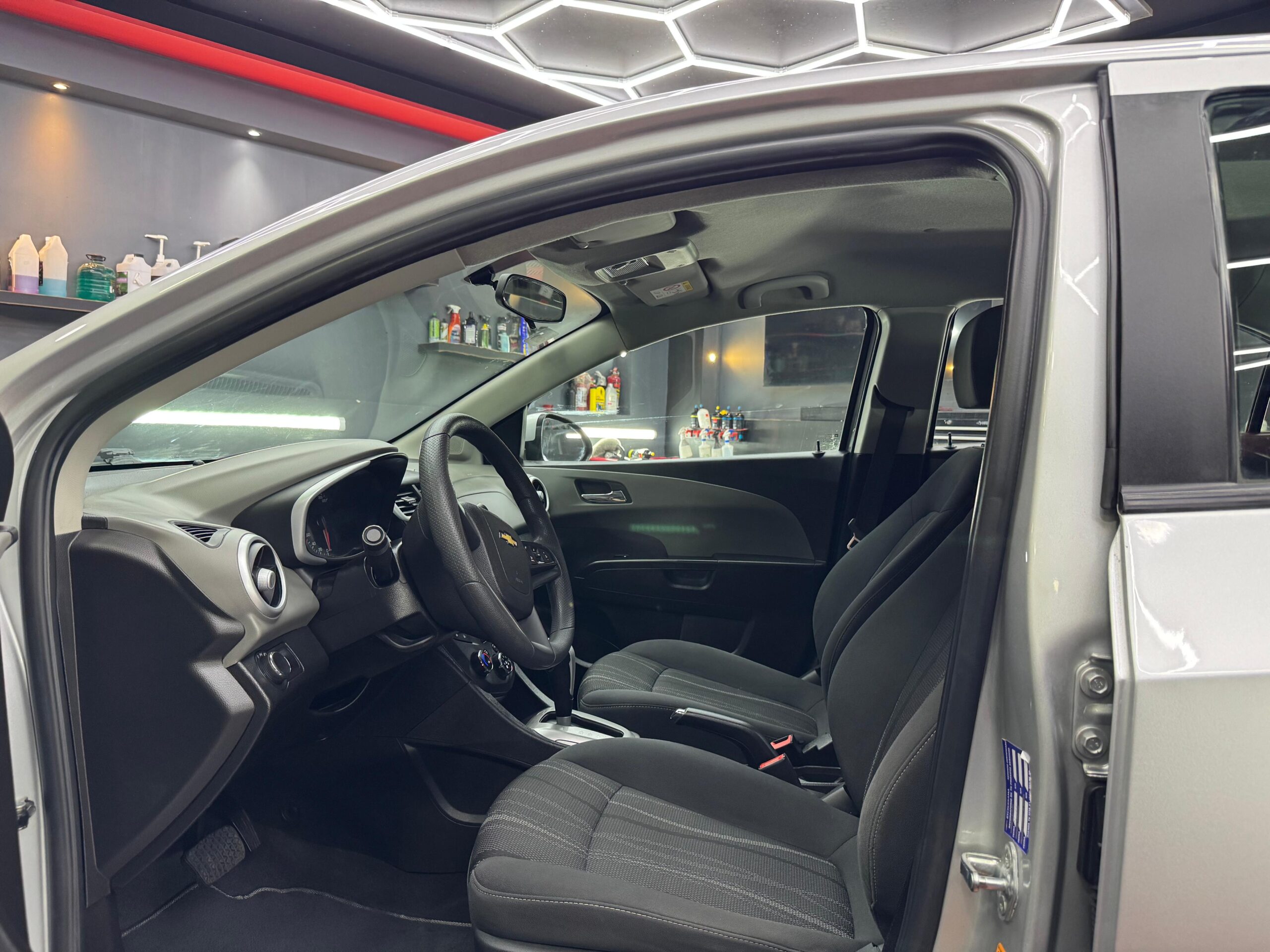 CHEVROLET SONIC  LT 2017 - Image 5