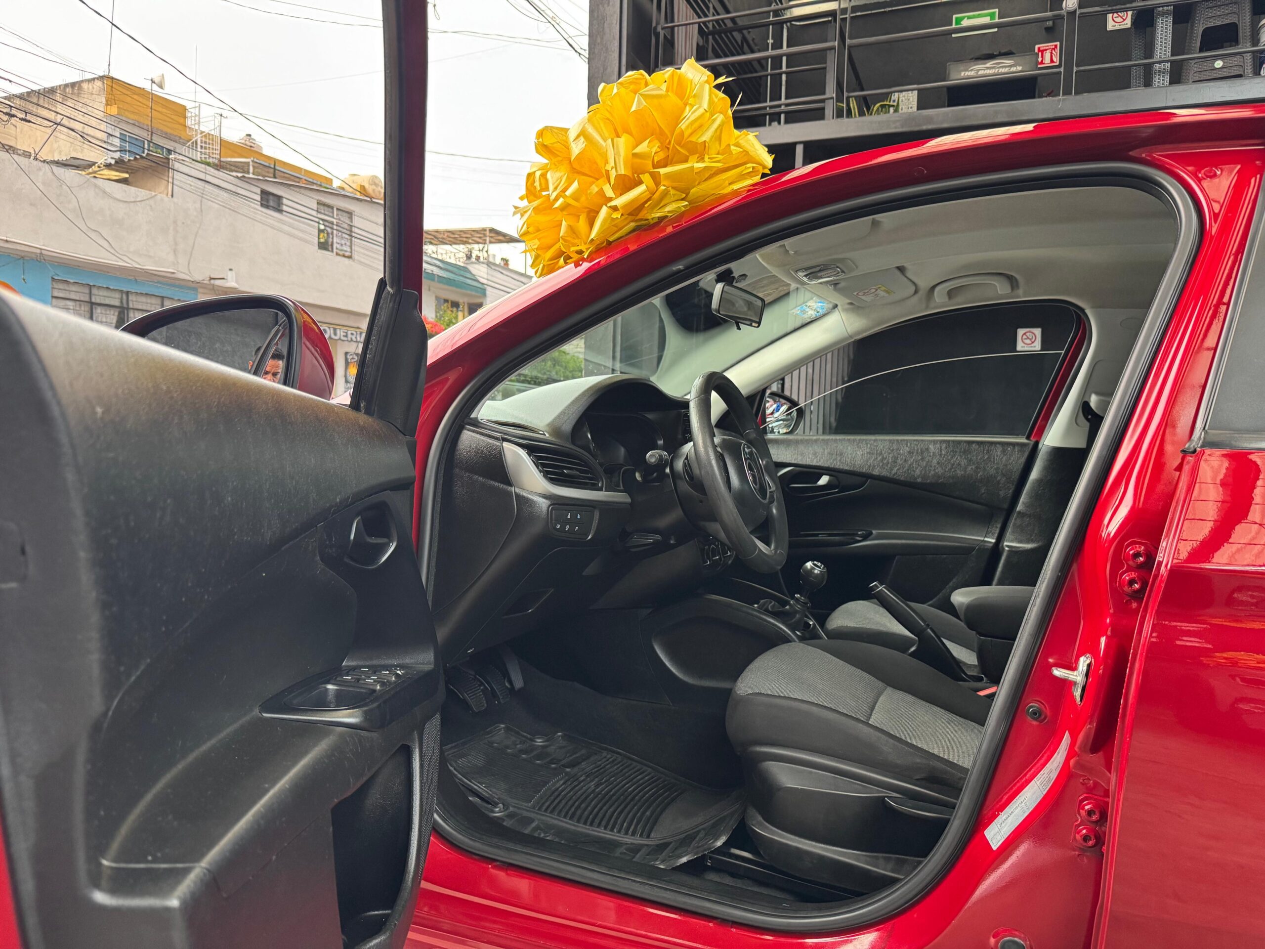 DODGE NEÓN SE 2017 - Image 5