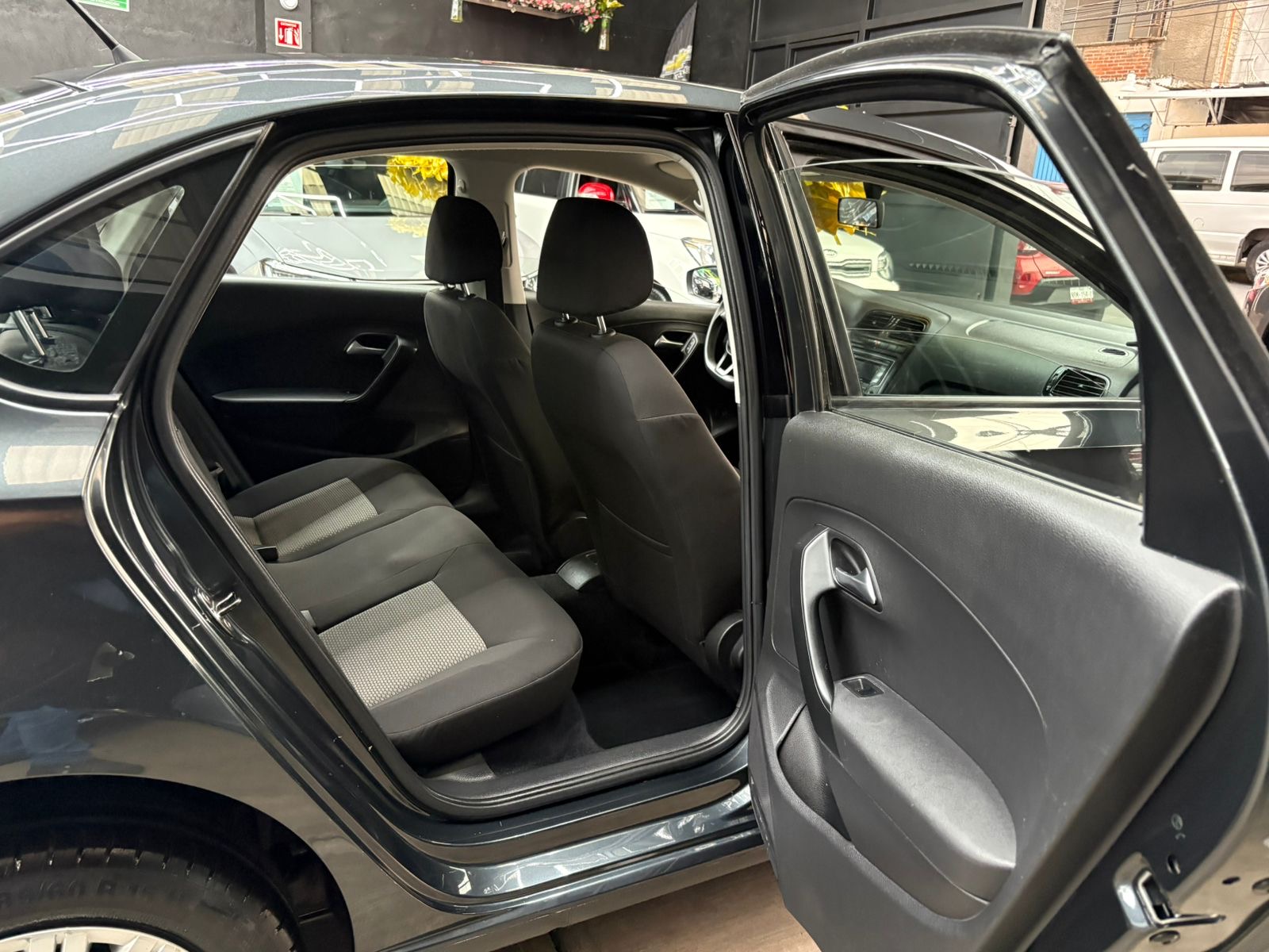 VOLKSWAGEN VENTO STARTLINE 2020 - Image 8