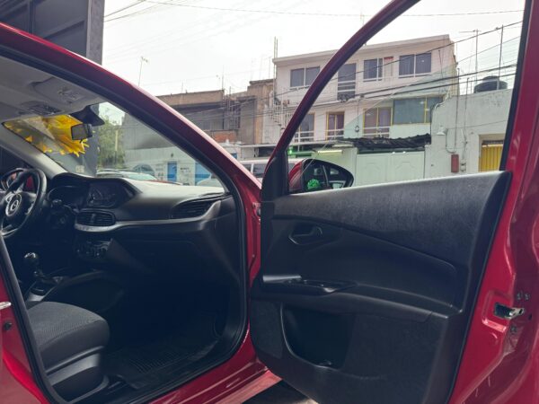 DODGE NEÓN SE 2017 - Image 7