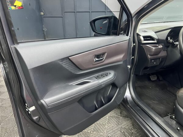 TOYOTA AVANZA  XLE 2023 - Image 6