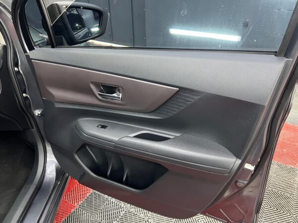 TOYOTA AVANZA  XLE 2023 - Image 8