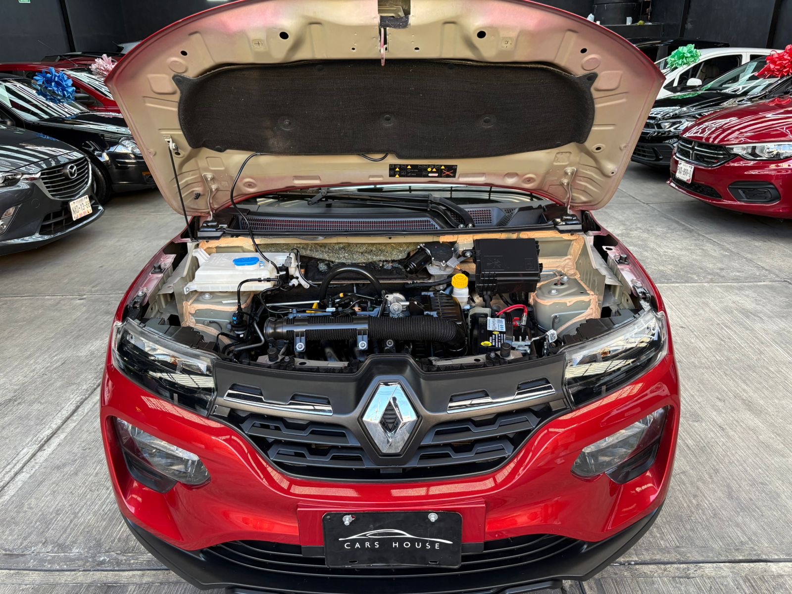 RENAULT KWID ICONIC 2024 - Image 10