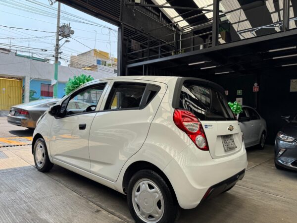 CHEVROLET SPARK LT 2013 - Image 2