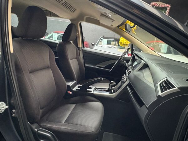 MITSUBISHI XPANDER GLS 2023 - Image 7