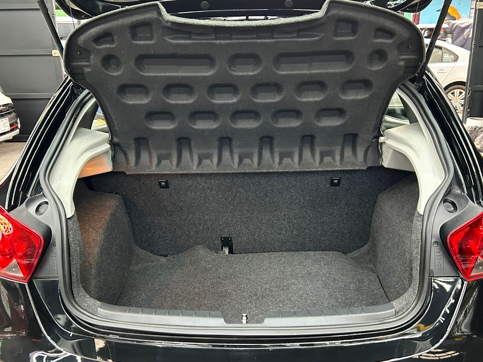 SEAT IBIZA BLTZ 2017 - Image 9