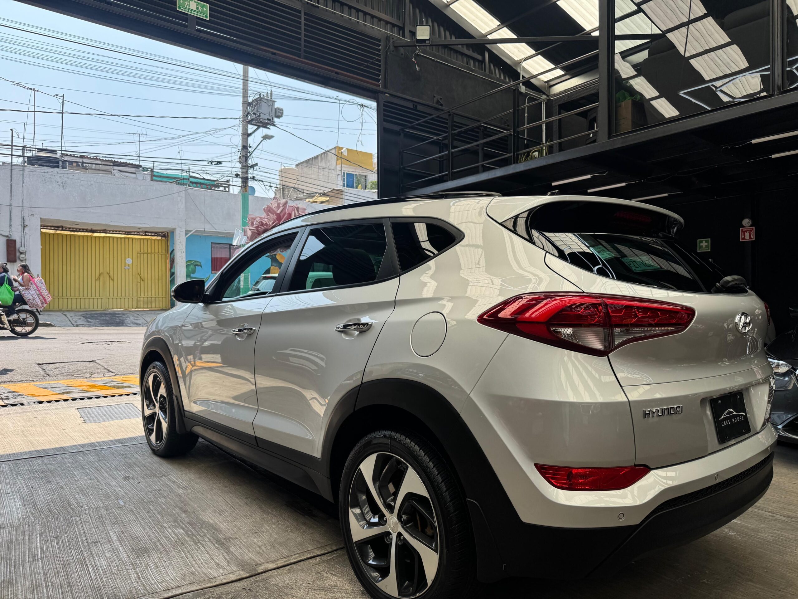 HYUNDAI TUCSON LIMITED TECH NAVI 2018 - Image 2