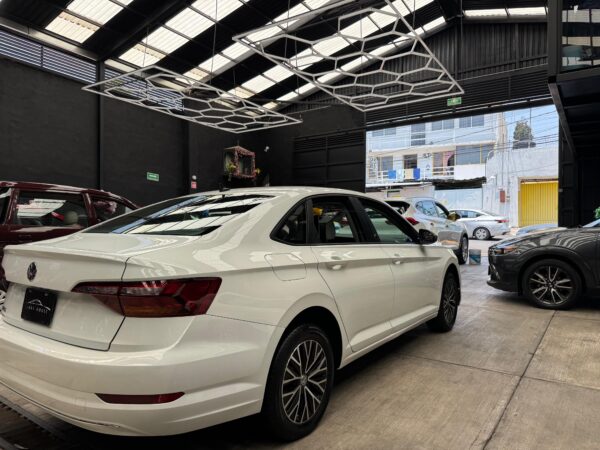 VOLKSWAGEN JETTA WOLFSBURG EDITION  2020 - Image 3