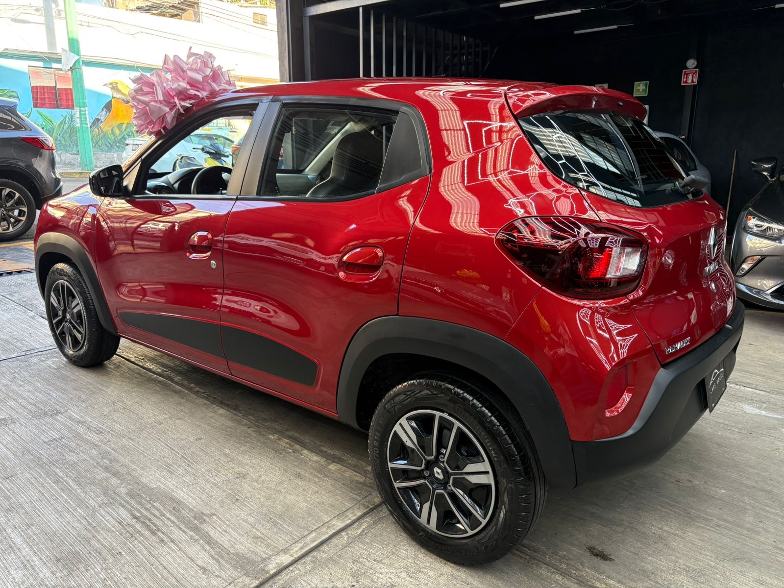RENAULT KWID ICONIC 2024 - Image 2