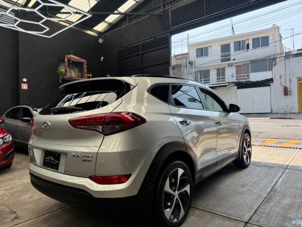 HYUNDAI TUCSON LIMITED TECH NAVI 2018 - Image 3