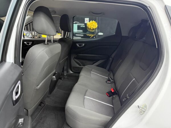 CHEVROLET AVEO LS 2026 - Image 5