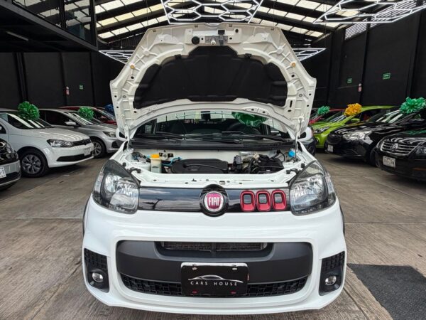 FIAT UNO SPORTING  2016 - Image 10