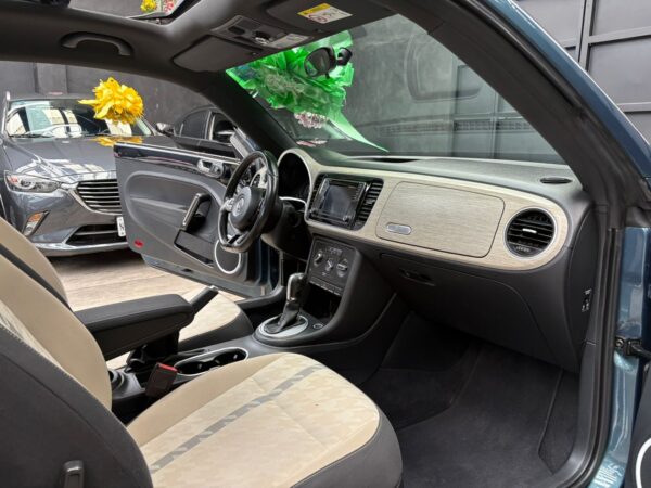 VOLKSWAGEN BEETLE COAST 2018 - Image 6