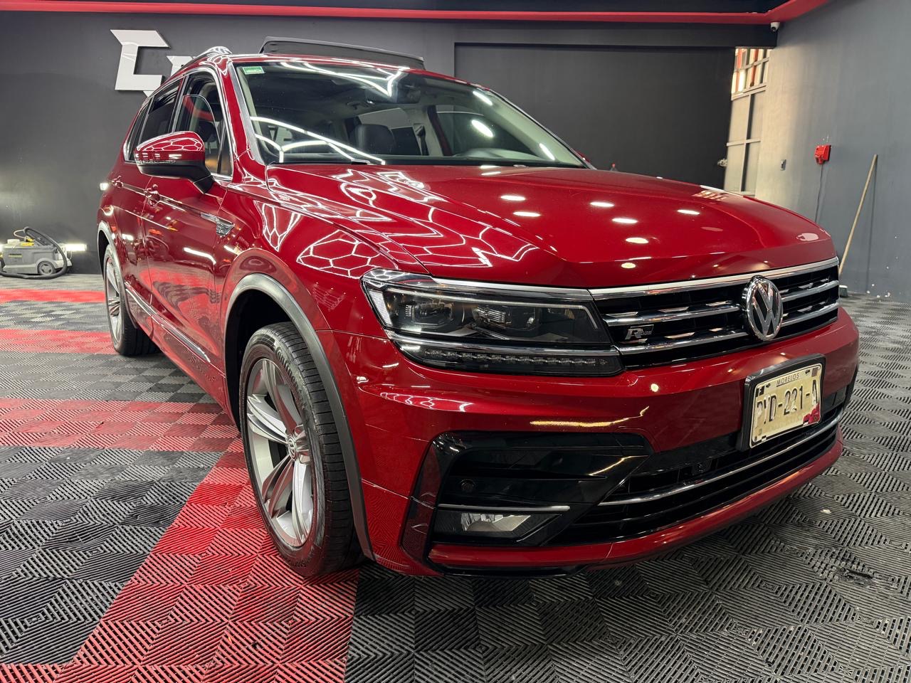 VOLKSWAGEN TIGUAN  CONFORTLINE  2019 - Image 2