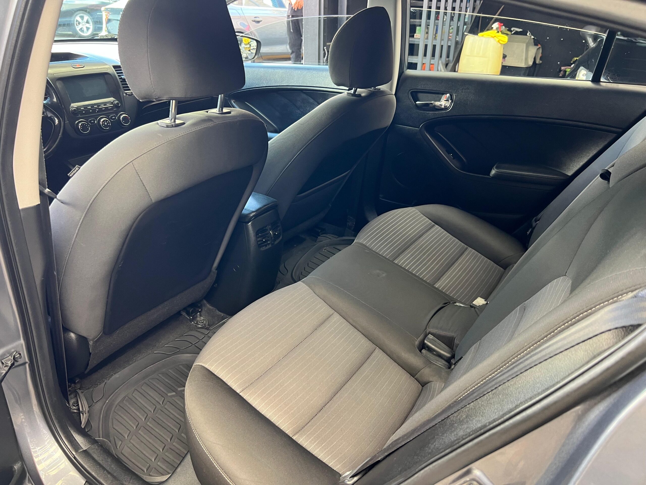 KIA FORTE PE 2018 - Image 6