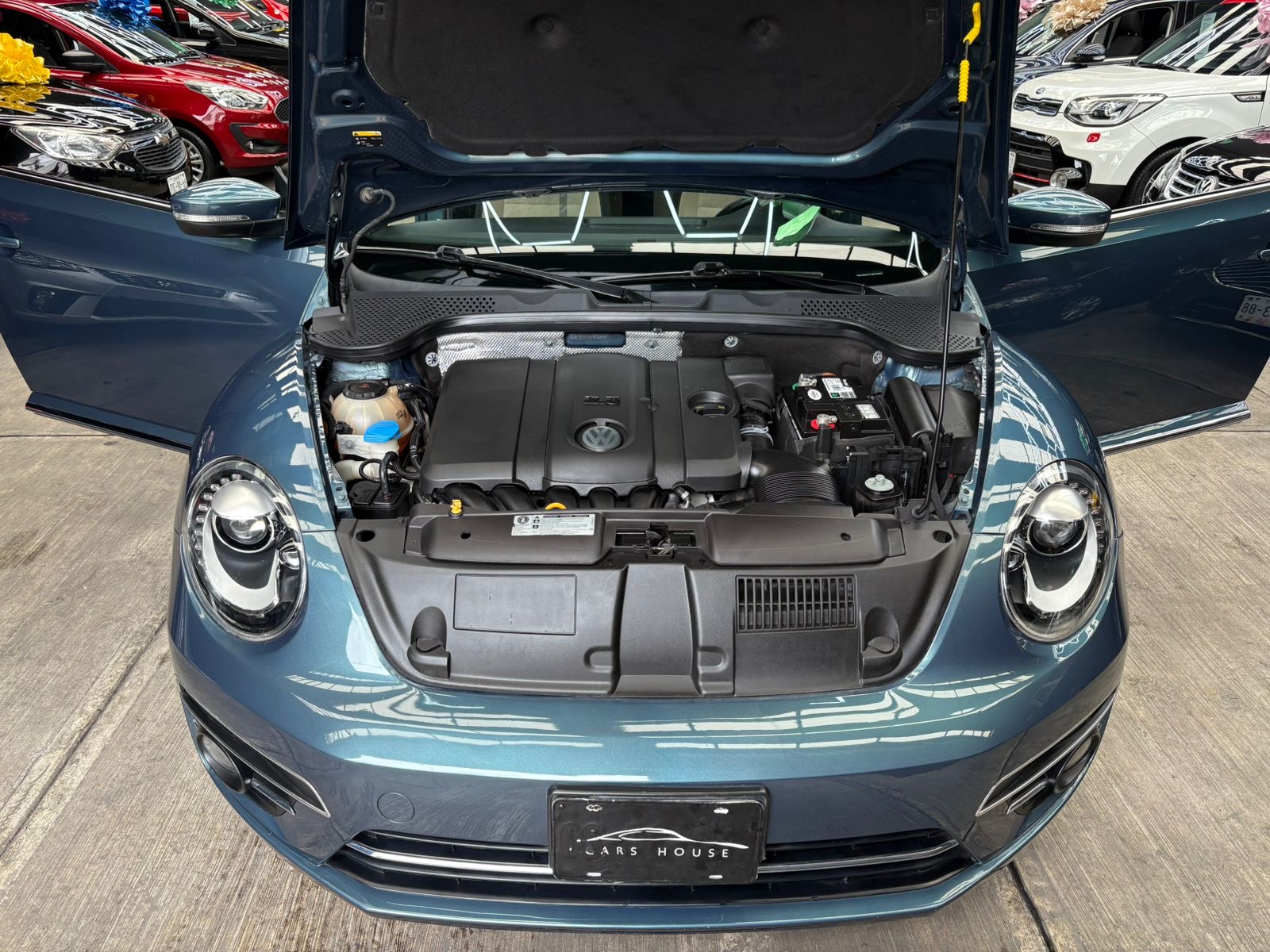 VOLKSWAGEN BEETLE COAST 2018 - Image 9