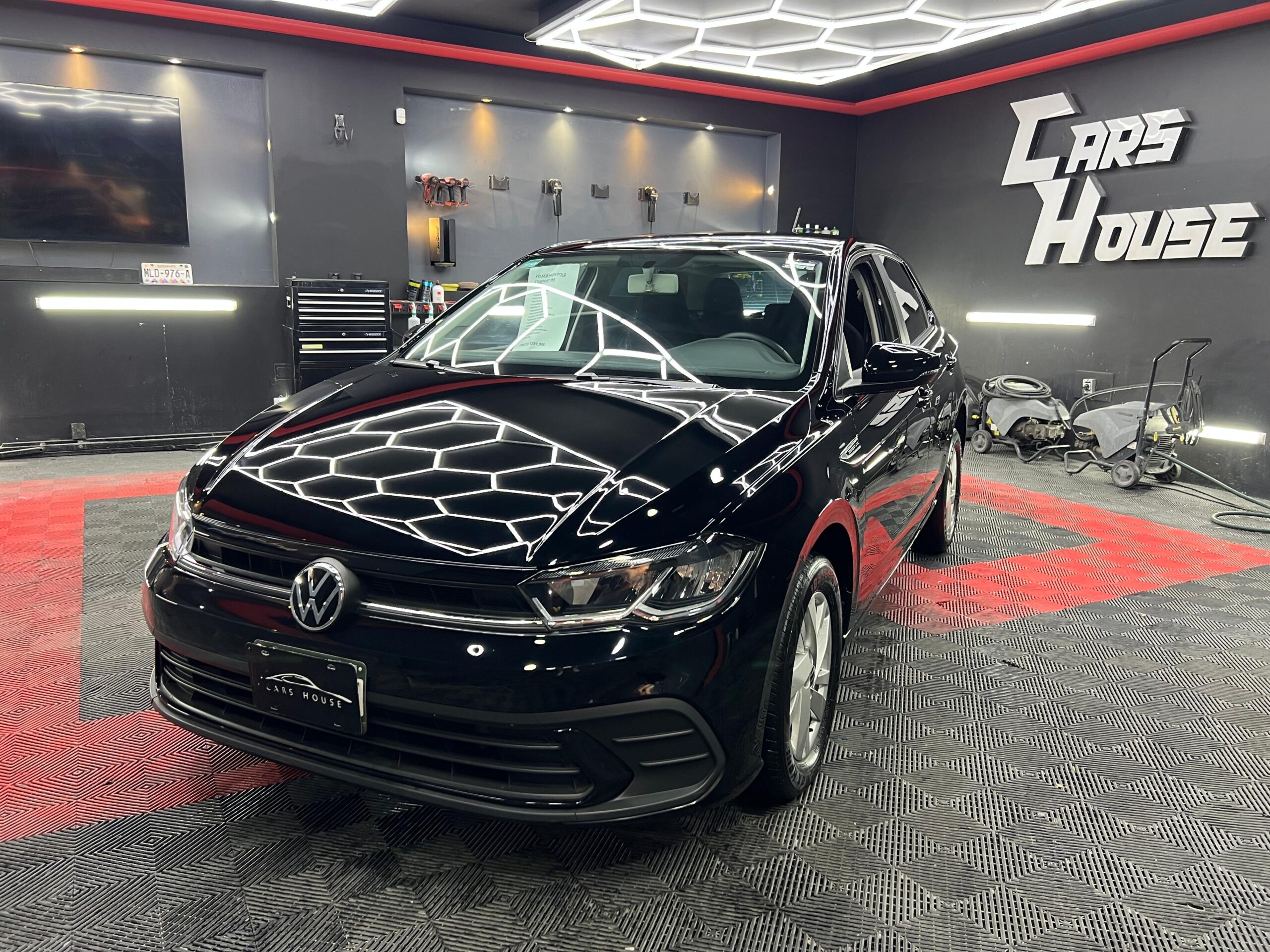 VOLKSWAGEN POLO CONFORTLINE  2024 - Image 1