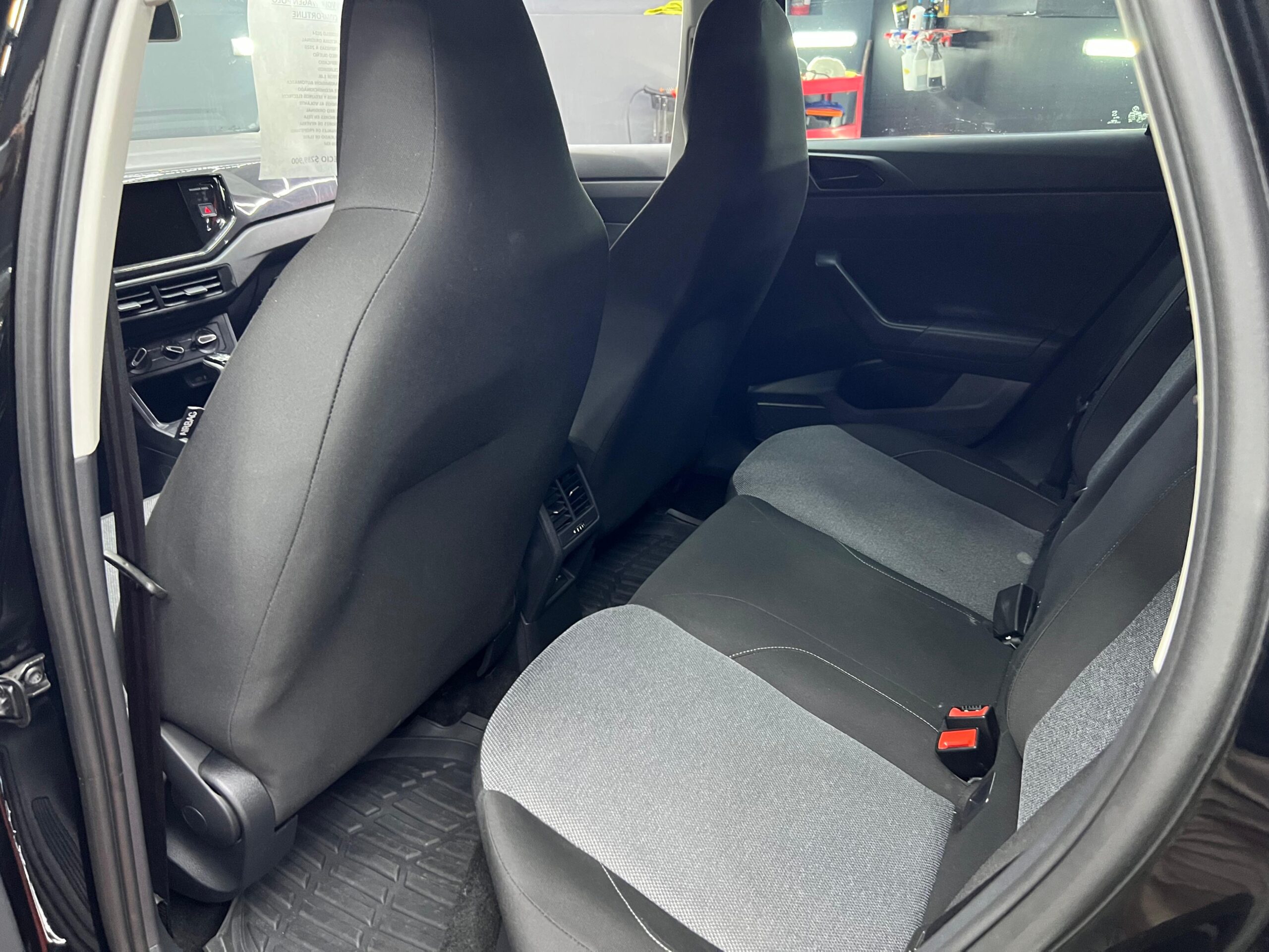 VOLKSWAGEN POLO CONFORTLINE  2024 - Image 7