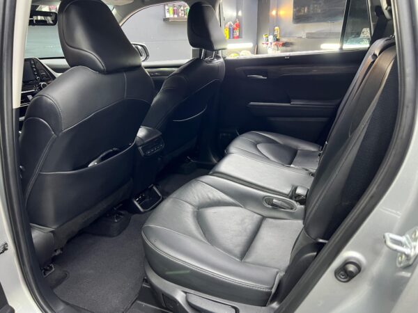 TOYOTA HIGHLANDER LIMITED  2021 - Image 8