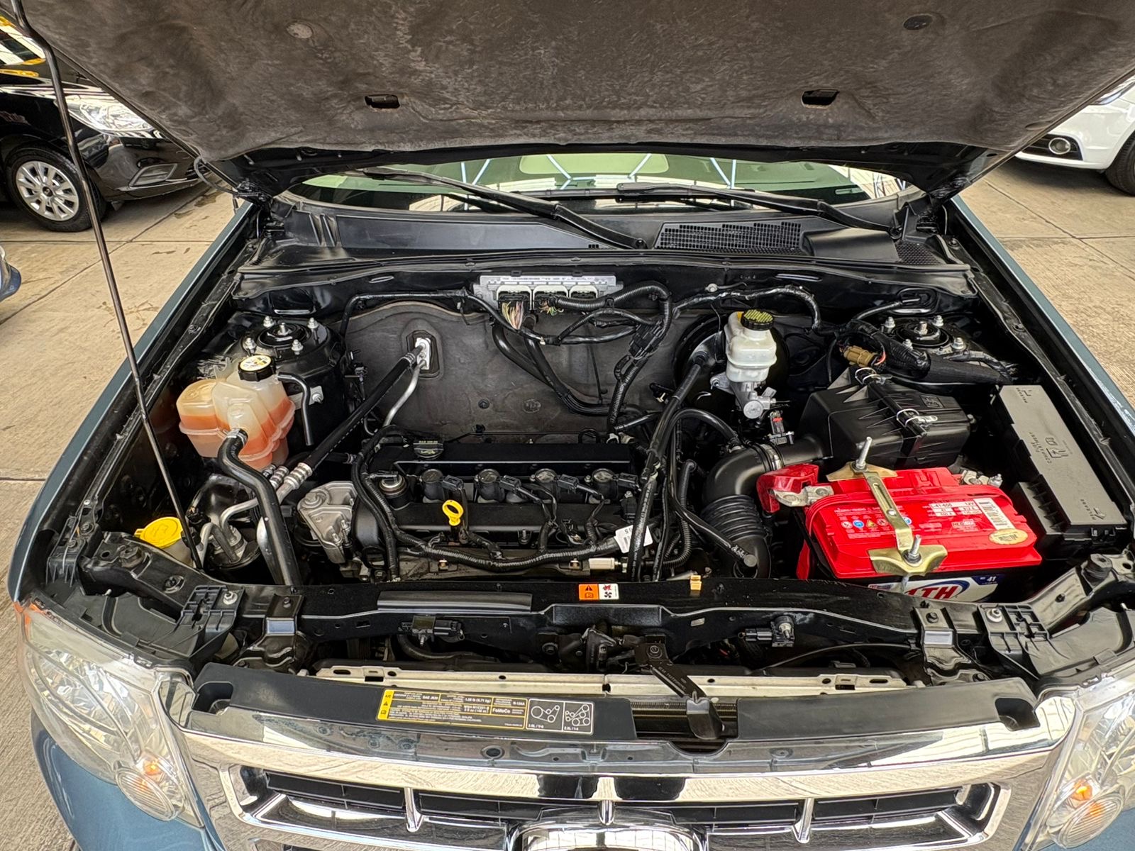 FORD ESCAPE XLS 2012 - Image 10