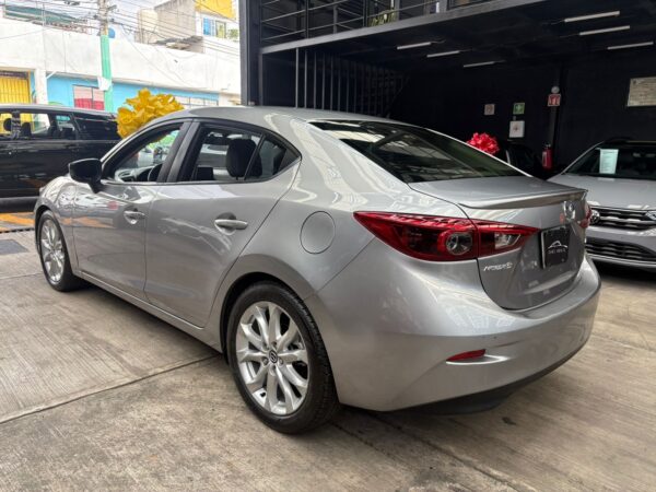 MAZDA 3 S 2015 - Image 2