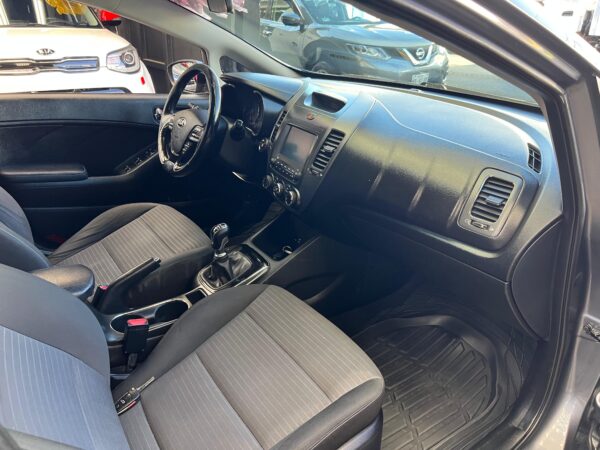 KIA FORTE PE 2018 - Image 7