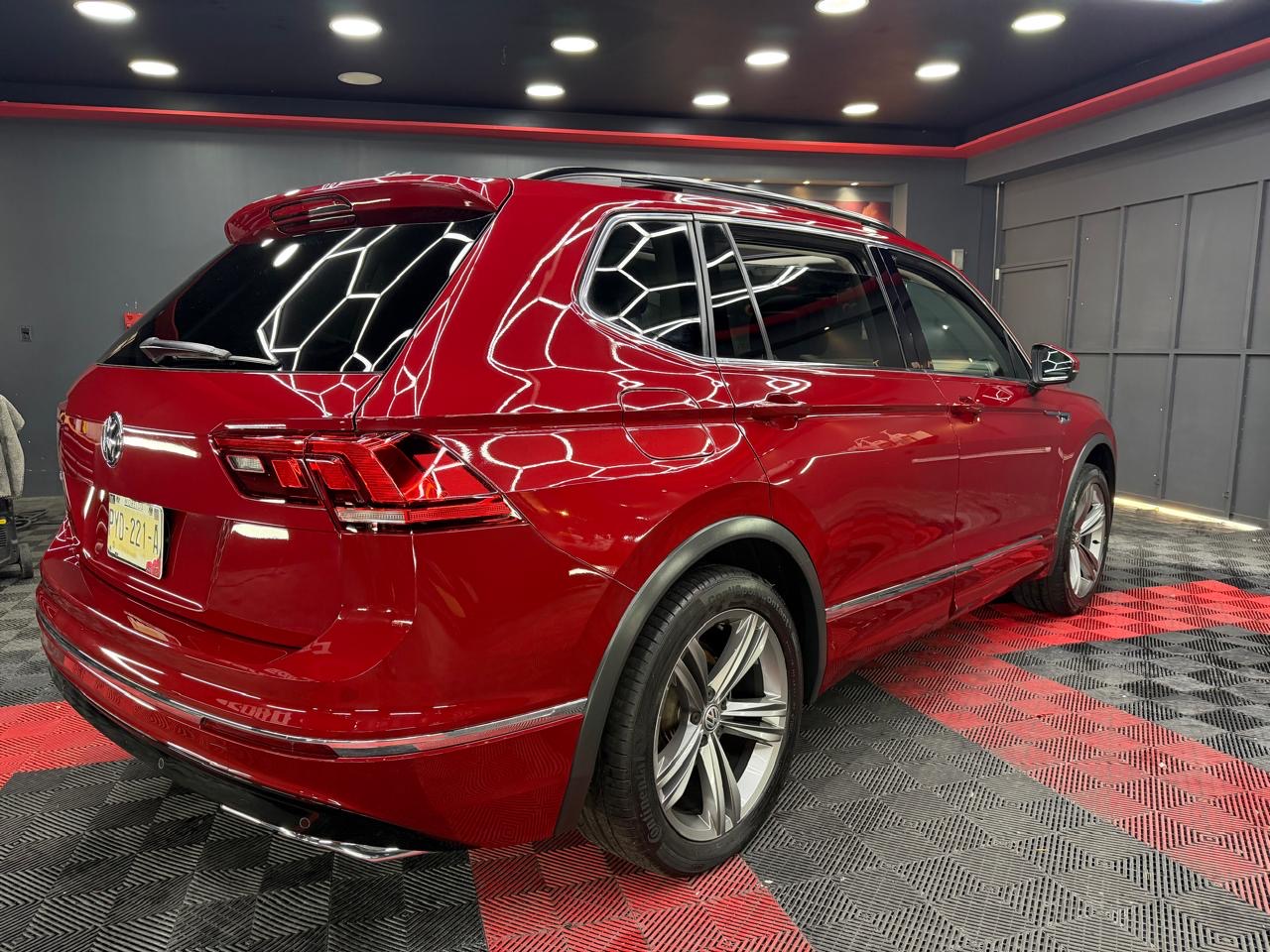 VOLKSWAGEN TIGUAN  CONFORTLINE  2019 - Image 3