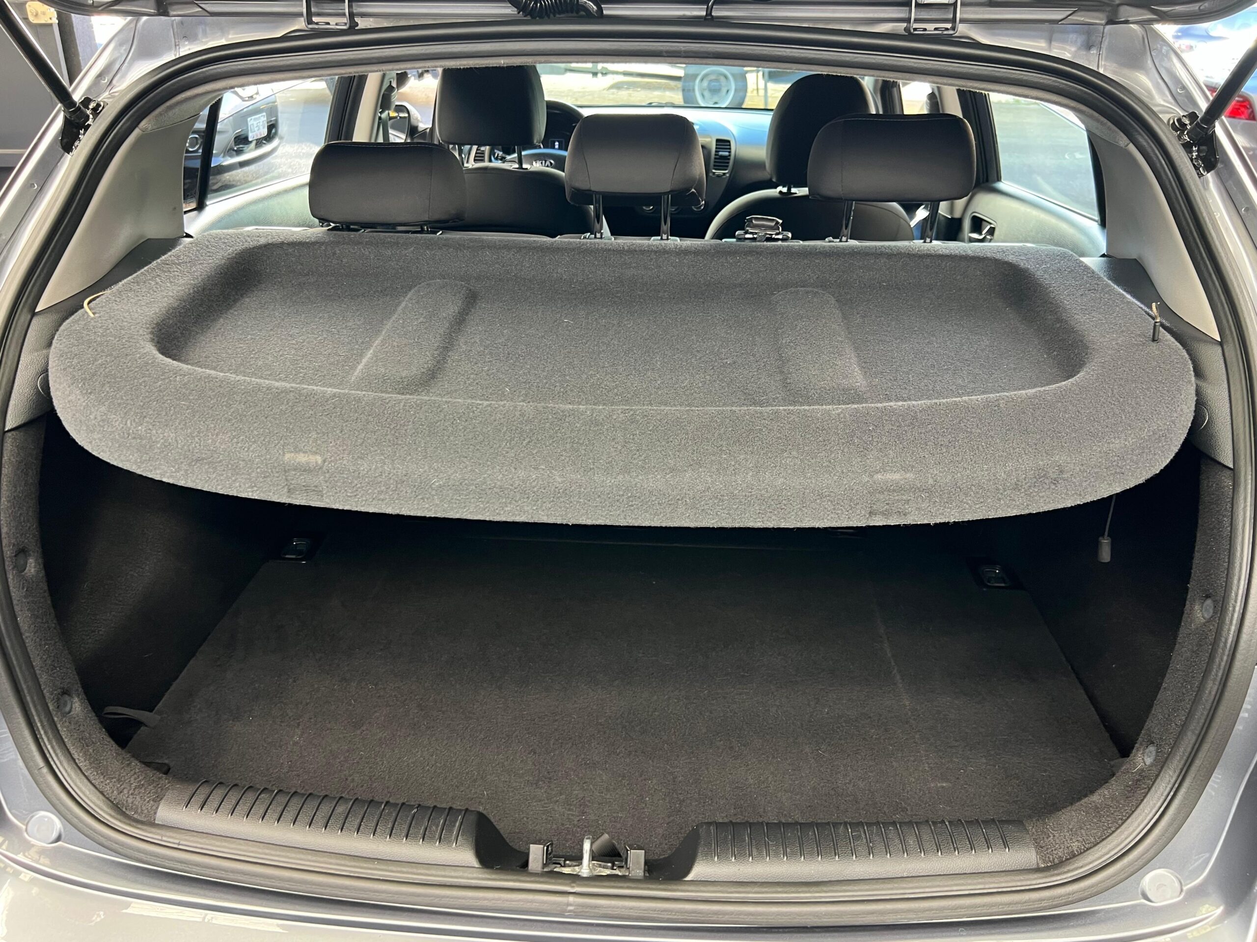 KIA FORTE PE 2018 - Image 9