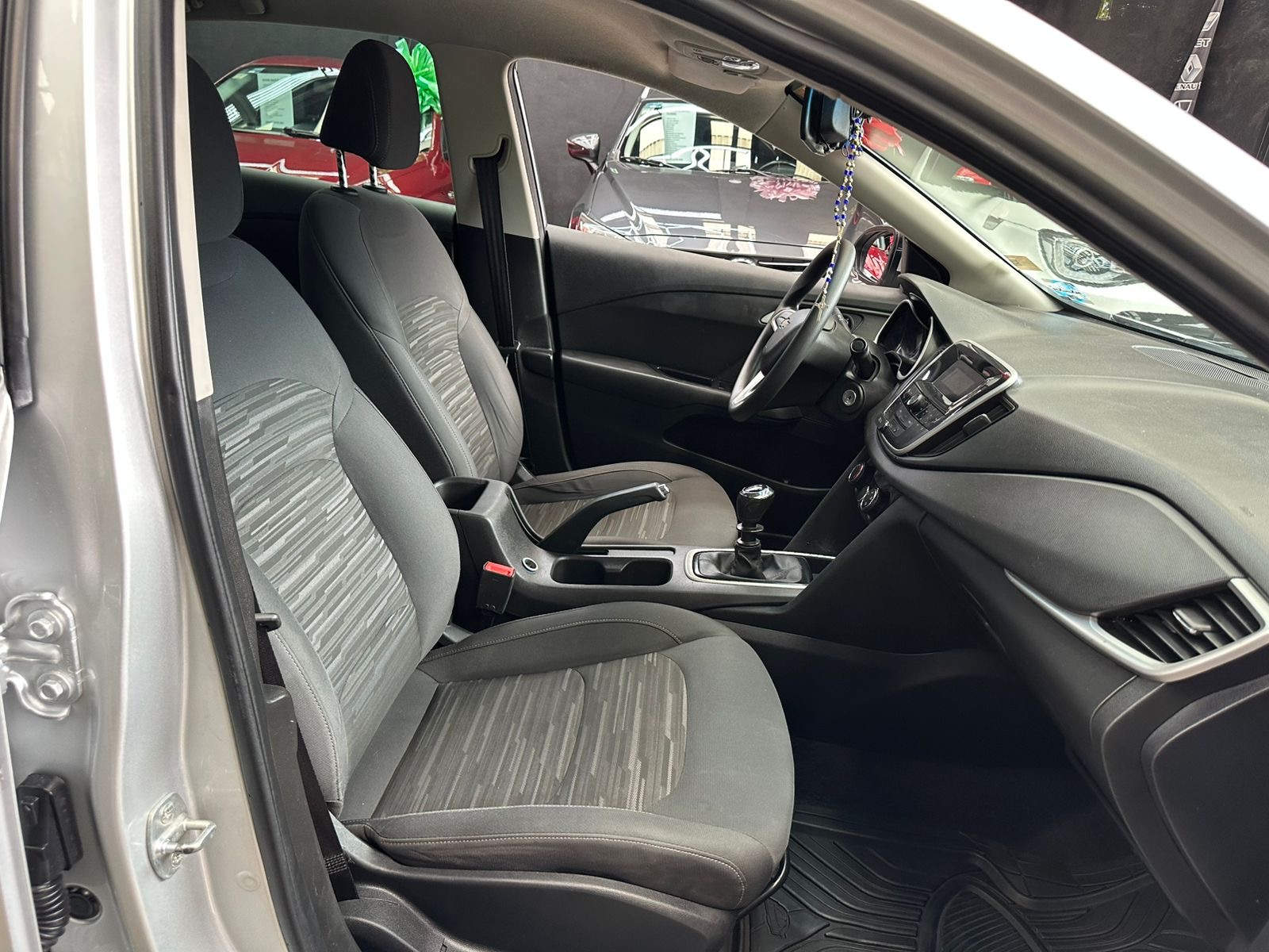 CHEVROLET CAVALIER-A 2019 - Image 7