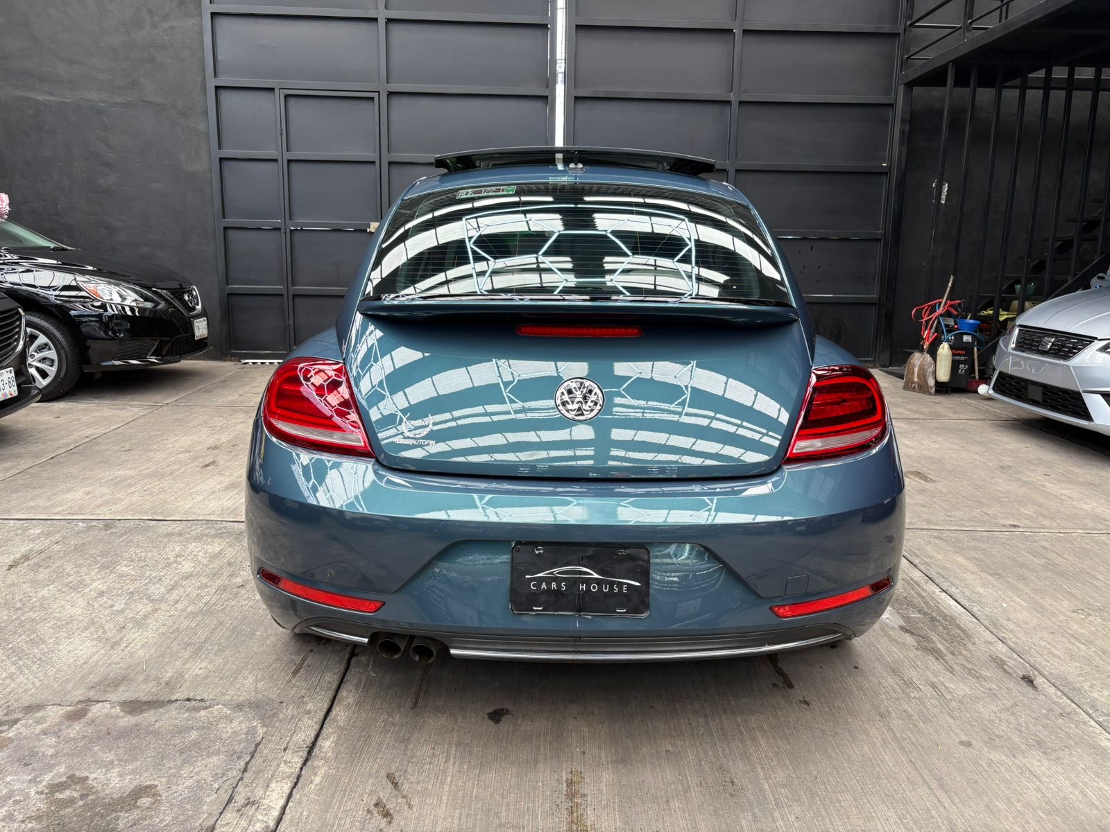VOLKSWAGEN BEETLE COAST 2018 - Image 4