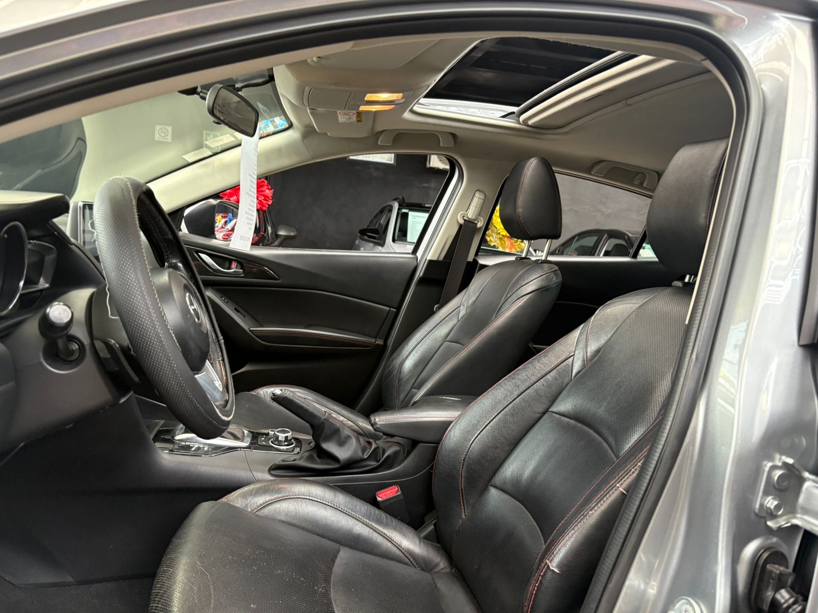 MAZDA 3 S 2015 - Image 4