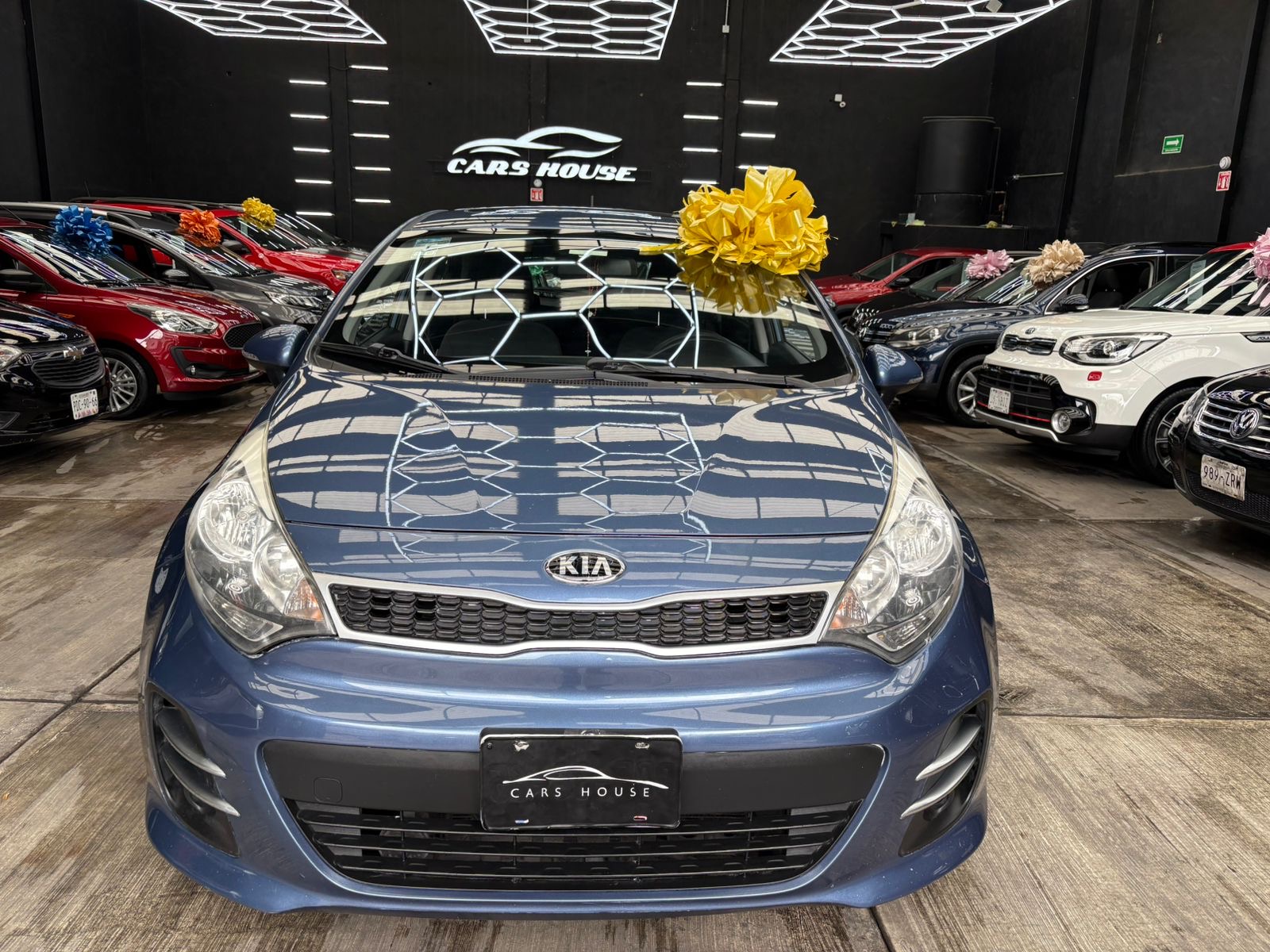 KIA RIO EX 2017 - Image 1