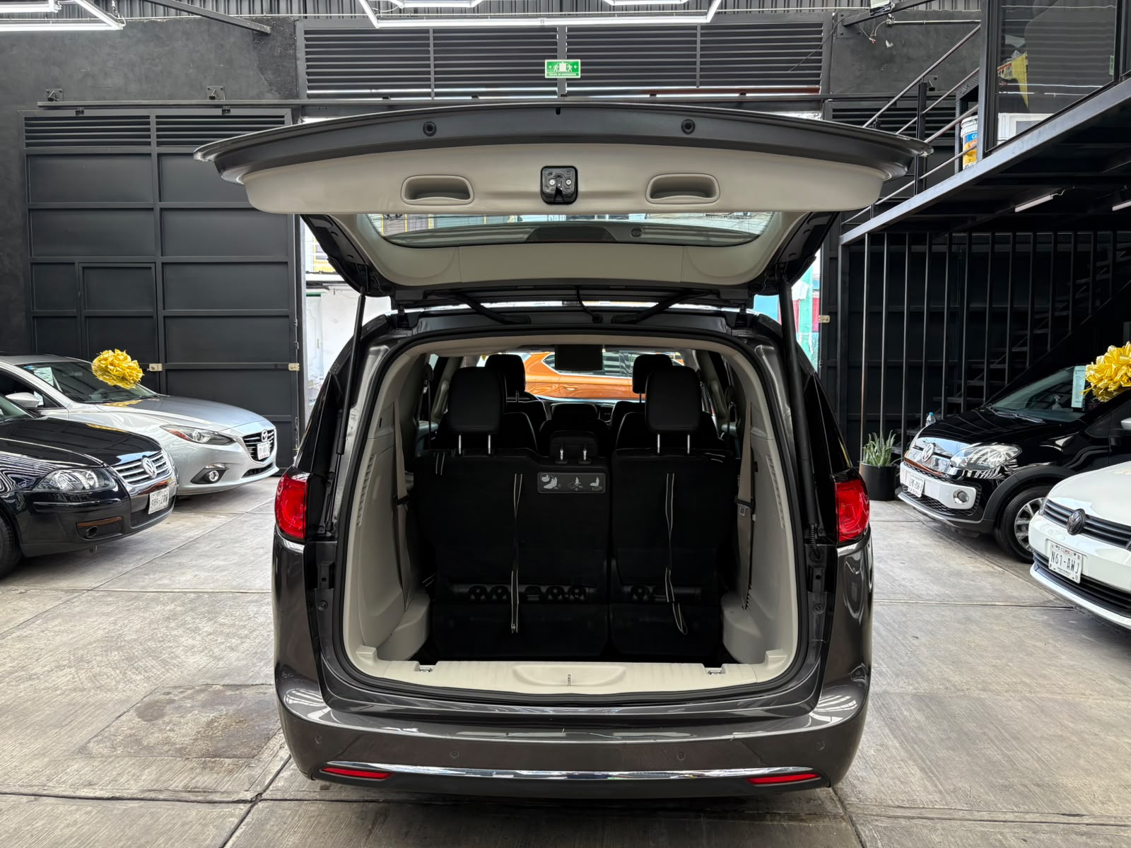 CHRYSLER PACÍFICA LIMITED 2018 - Image 8