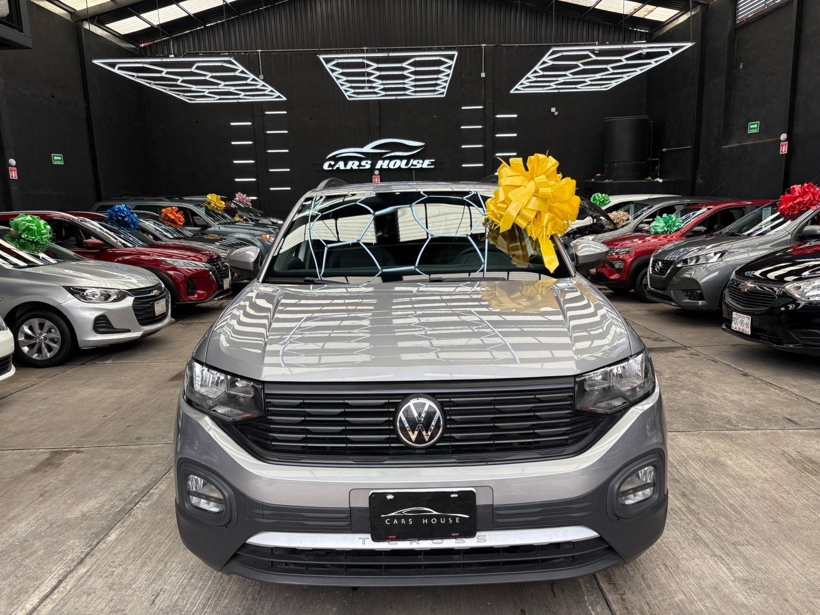VOLKSWAGEN T-CROSS TRENDLINE 2024 - Image 1