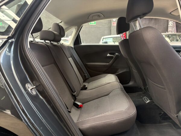 VOLKSWAGEN VENTO COMFORTLINE PLUS 2020 - Image 8