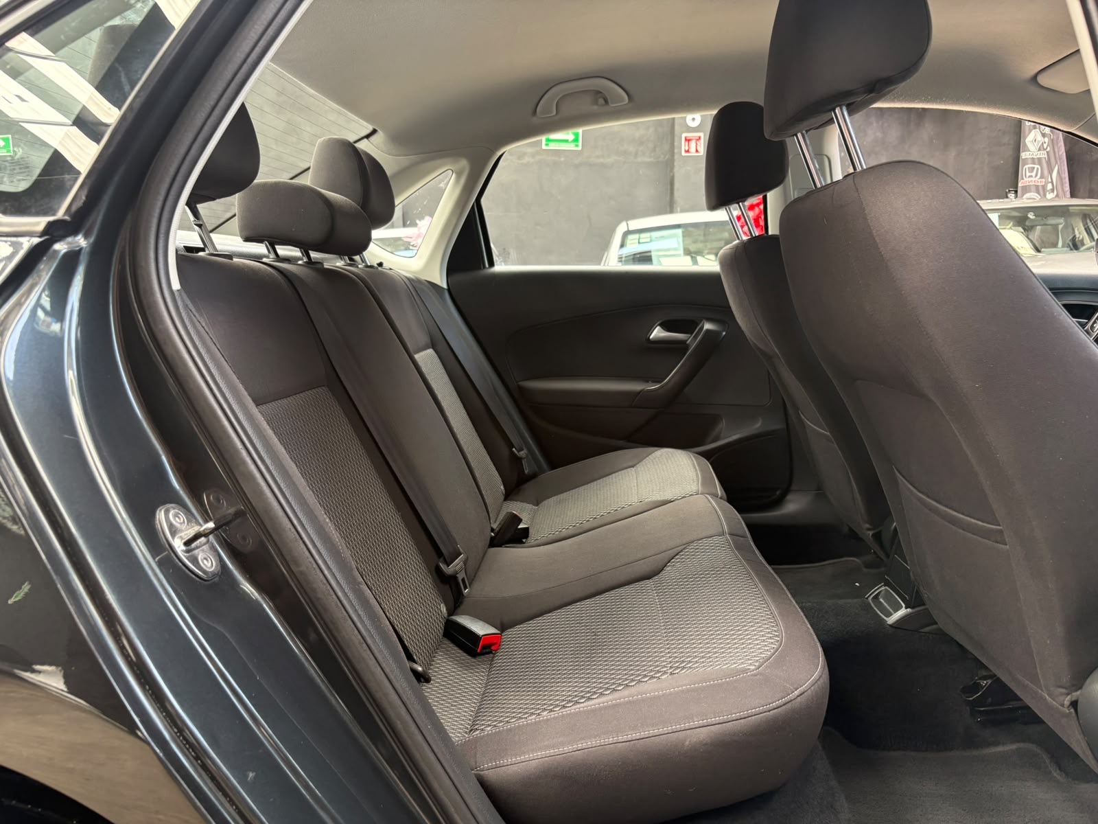 VOLKSWAGEN VENTO COMFORTLINE PLUS 2020 - Image 8