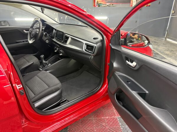 KIA RIO  LX  2020 - Image 6