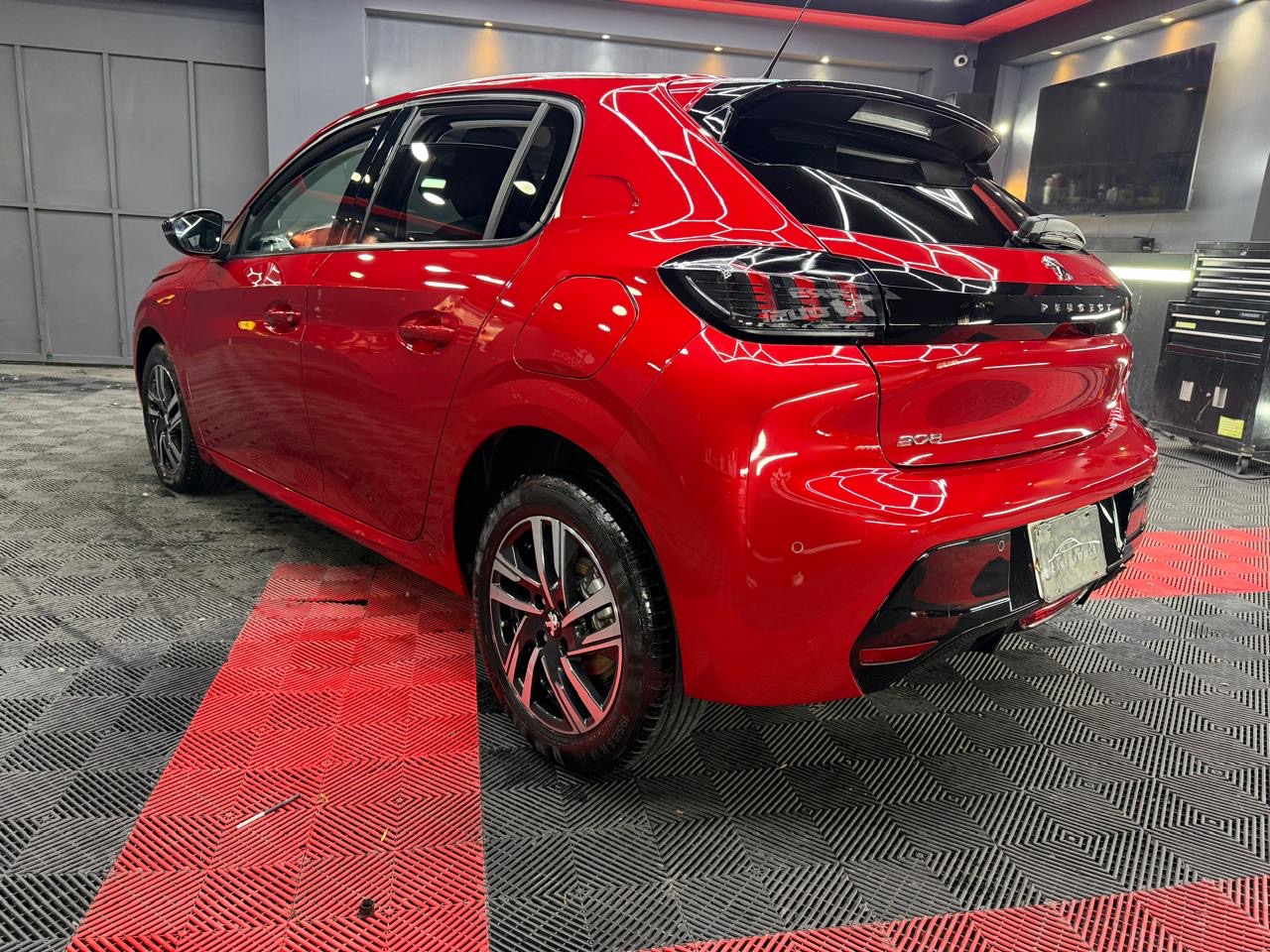 PEUGEOT 208 ALLURE  2023 - Image 4