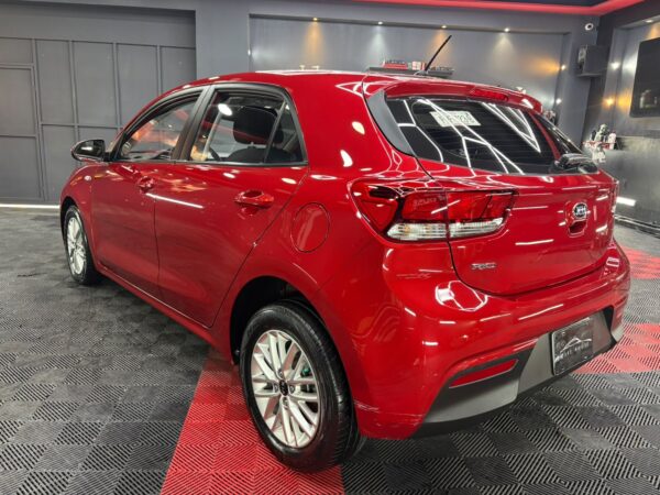 KIA RIO  LX  2020 - Image 4