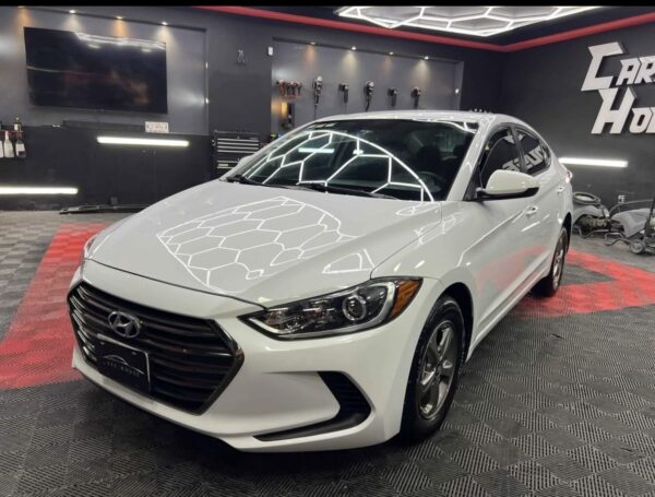 HYUNDAI ELANTRA  GLS 2018 - Image 2